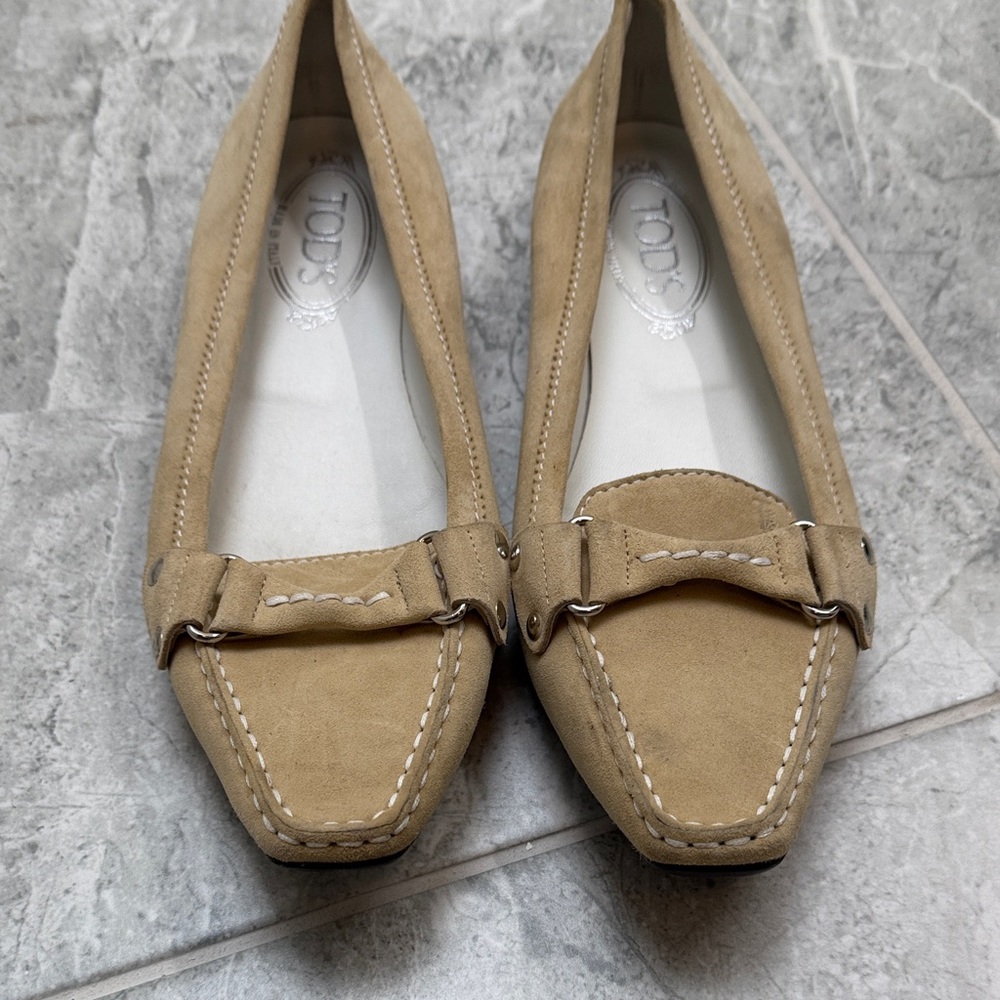 Tod's Beige Suede Women's Loafers size 8